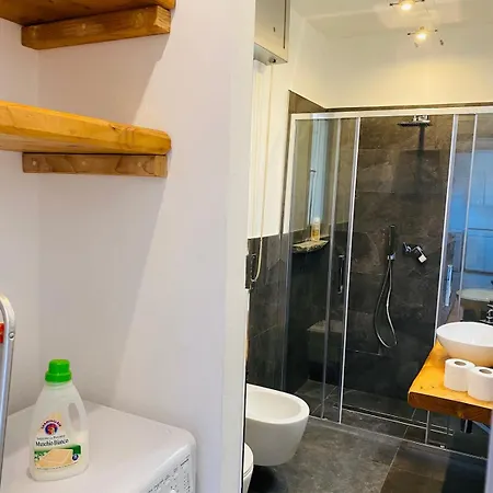 D1mora La Terrazza 托斯科拉诺-马德尔诺