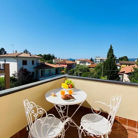 D1mora La Terrazza شقة توسكولانو ماديرنو