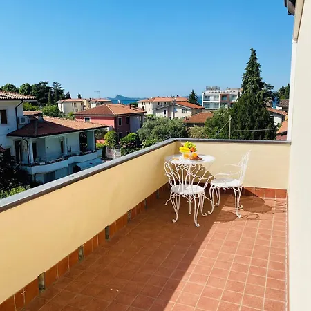 D1mora La Terrazza توسكولانو ماديرنو